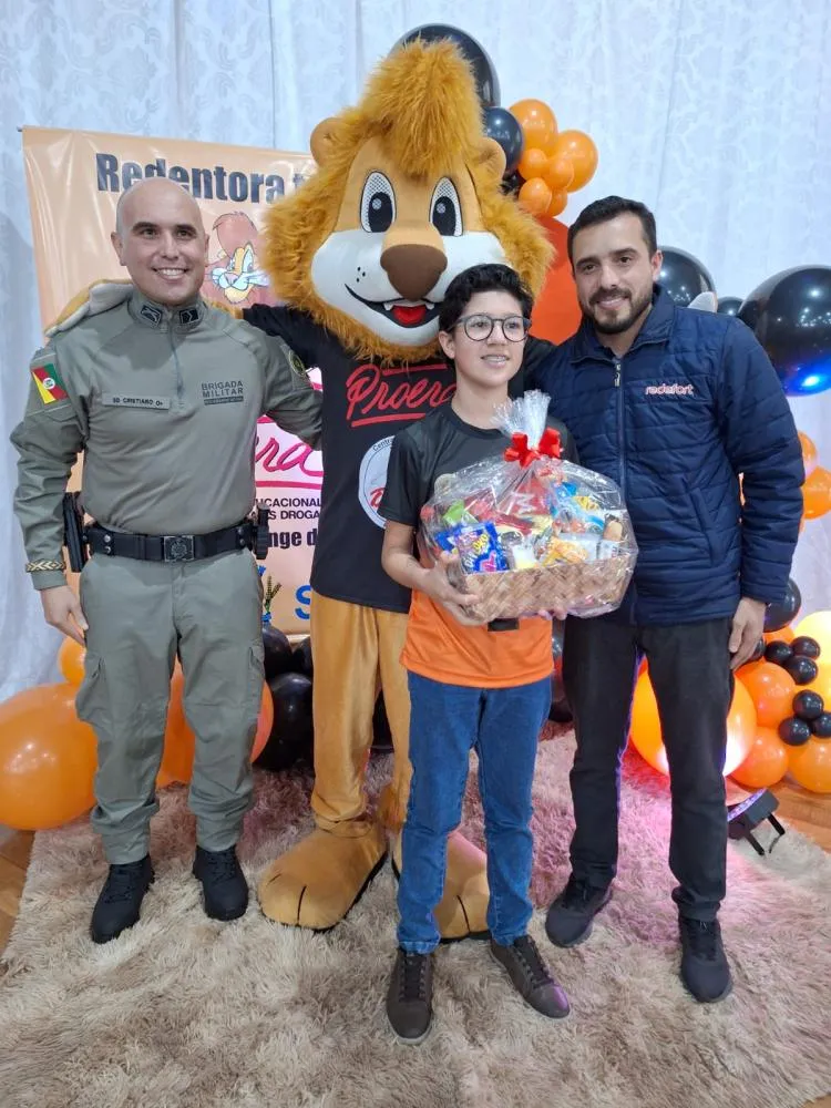 Redentora realiza formatura do PROERD com participação de alunos das redes municipal e estadual