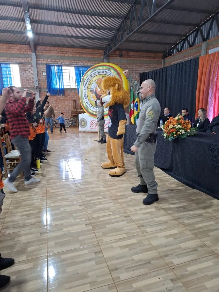 Redentora realiza formatura do PROERD com participação de alunos das redes municipal e estadual