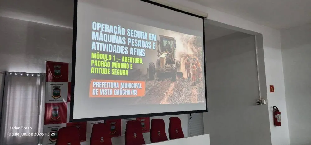 Administração Municipal promove capacitação sobre operação segura de máquinas pesadas em Vista Gaúcha