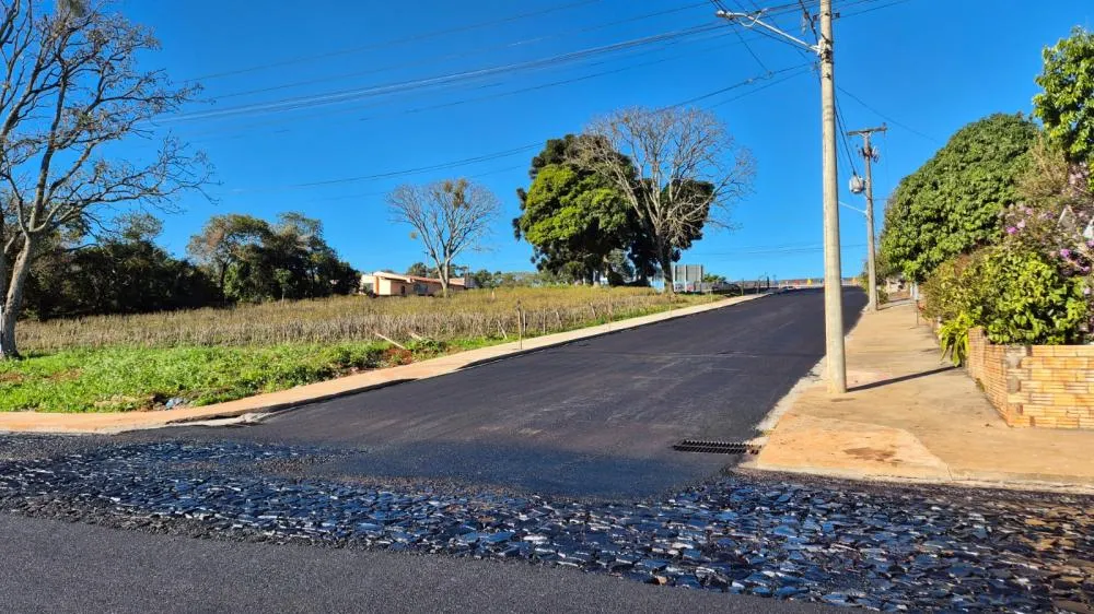 Pavimentação avança em quatro quadras e Prefeitura anuncia novas etapas de obras em Tenente Portela