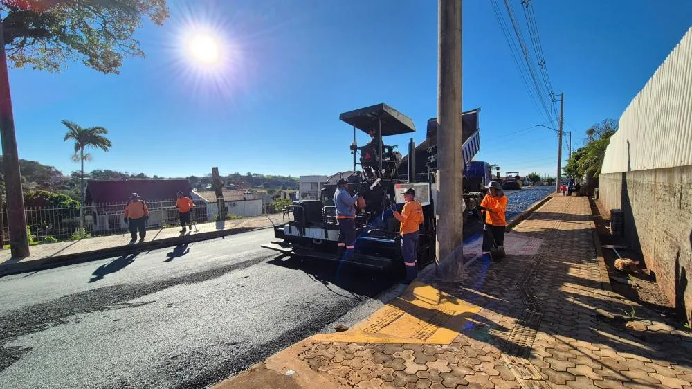 Pavimentação avança em quatro quadras e Prefeitura anuncia novas etapas de obras em Tenente Portela