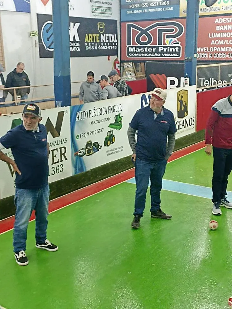 Campeonato de bocha interfirma reúne 52 equipes e encerra com premiação no CTG Sentinela da Fronteira