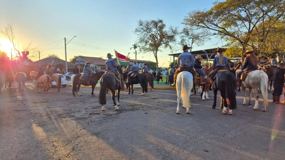 27ª Cavalgada Tenente Mário Portela Fagundes inicia com recorde de participantes e celebra a tradição gaúcha