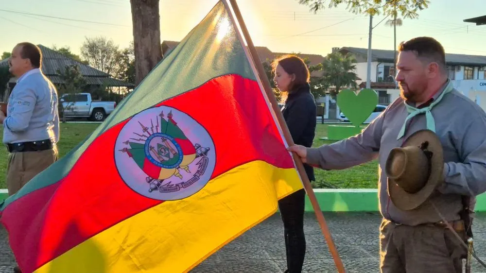 27ª Cavalgada Tenente Mário Portela Fagundes inicia com recorde de participantes e celebra a tradição gaúcha