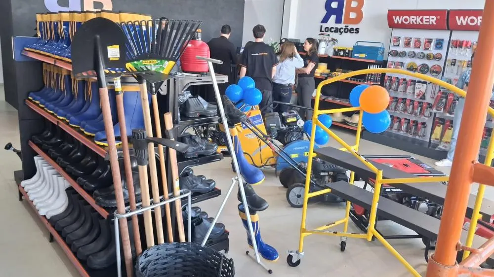 RB Locações é inaugurada como primeira empresa especializada em locação de equipamentos de Tenente Portela