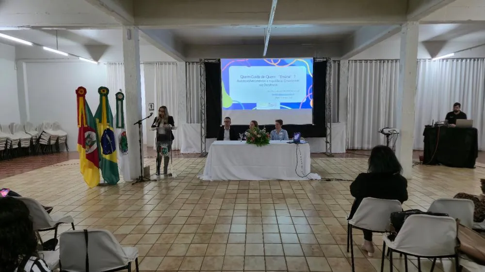 Parada pedagógica une saúde mental e qualificação do ensino em Tenente Portela