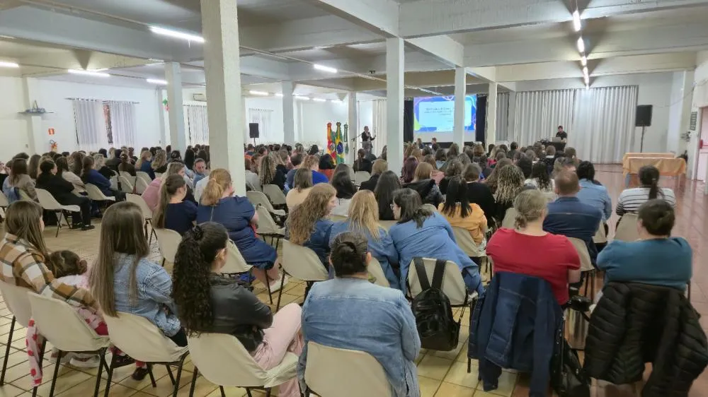 Parada pedagógica une saúde mental e qualificação do ensino em Tenente Portela