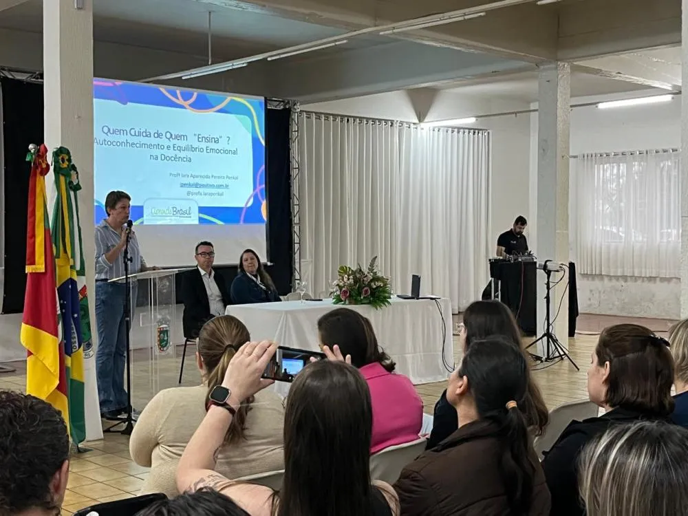 Parada pedagógica une saúde mental e qualificação do ensino em Tenente Portela
