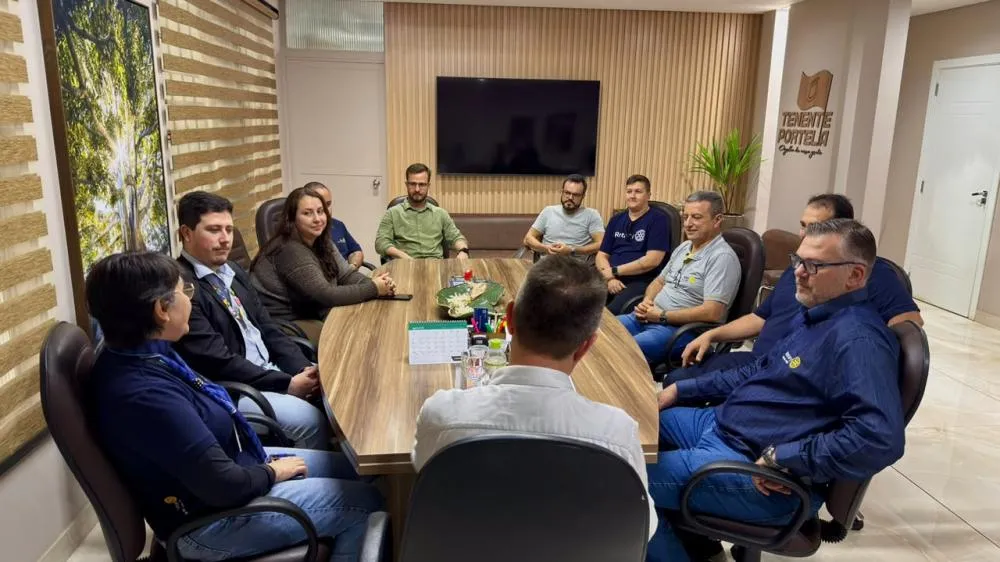 Governador do Rotary Distrito 4660 cumpre agenda oficial em Tenente Portela