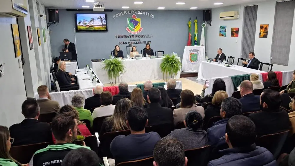 Sessão Solene marca os 71 anos de Tenente Portela com homenagens à história e à comunidade