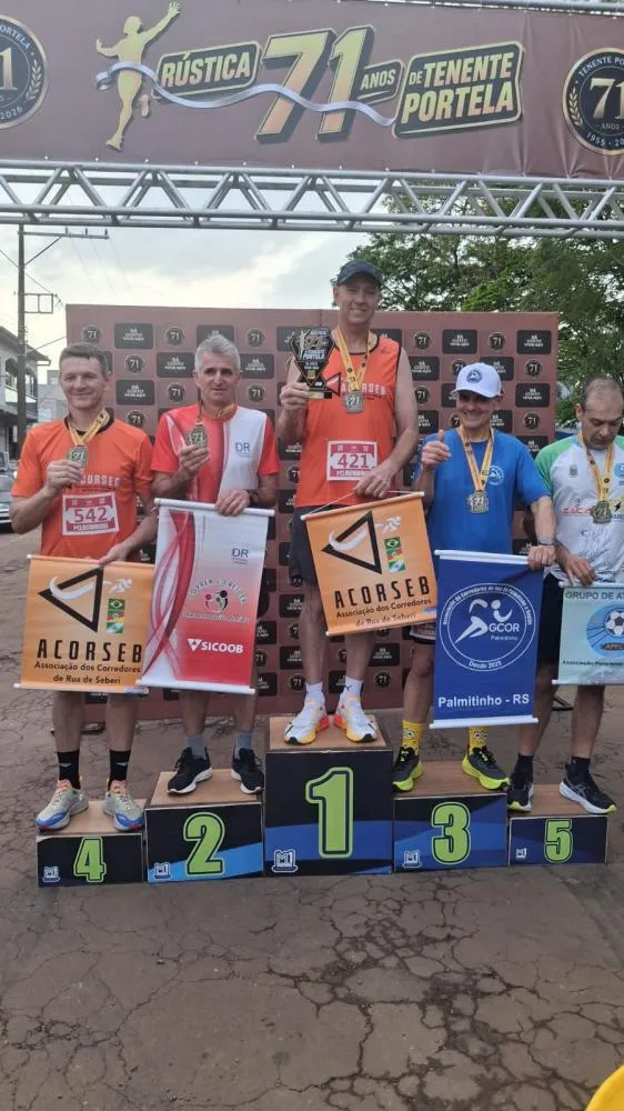 Rústica dos 71 anos reúne 550 atletas e transforma ruas de Tenente Portela em festa do esporte