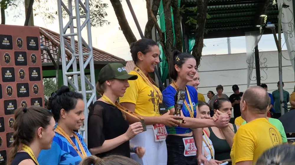 Rústica dos 71 anos reúne 550 atletas e transforma ruas de Tenente Portela em festa do esporte