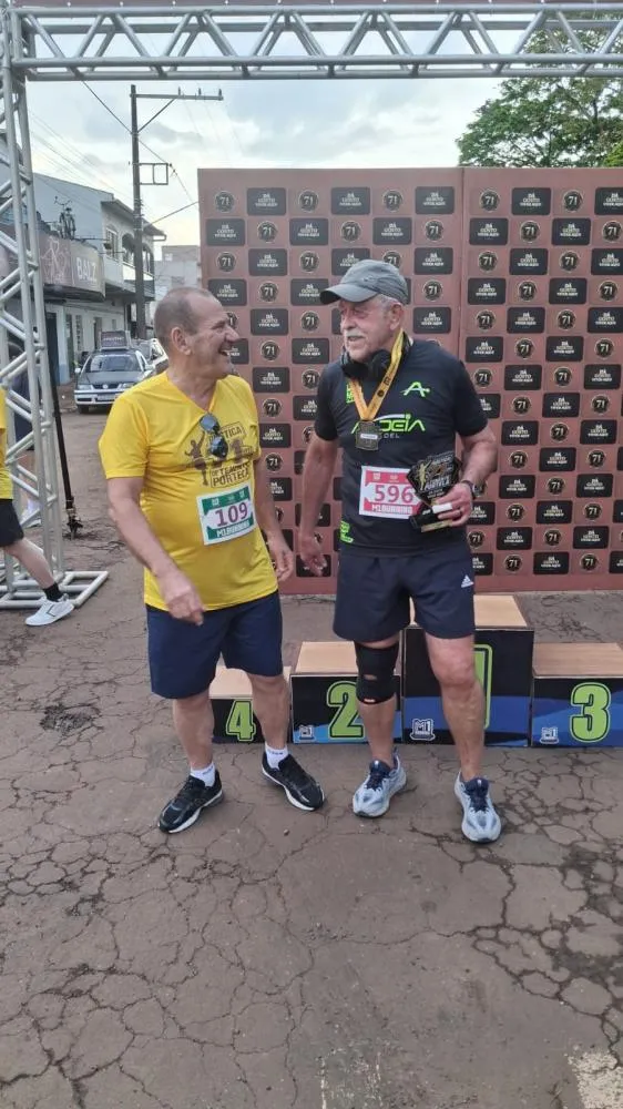 Rústica dos 71 anos reúne 550 atletas e transforma ruas de Tenente Portela em festa do esporte