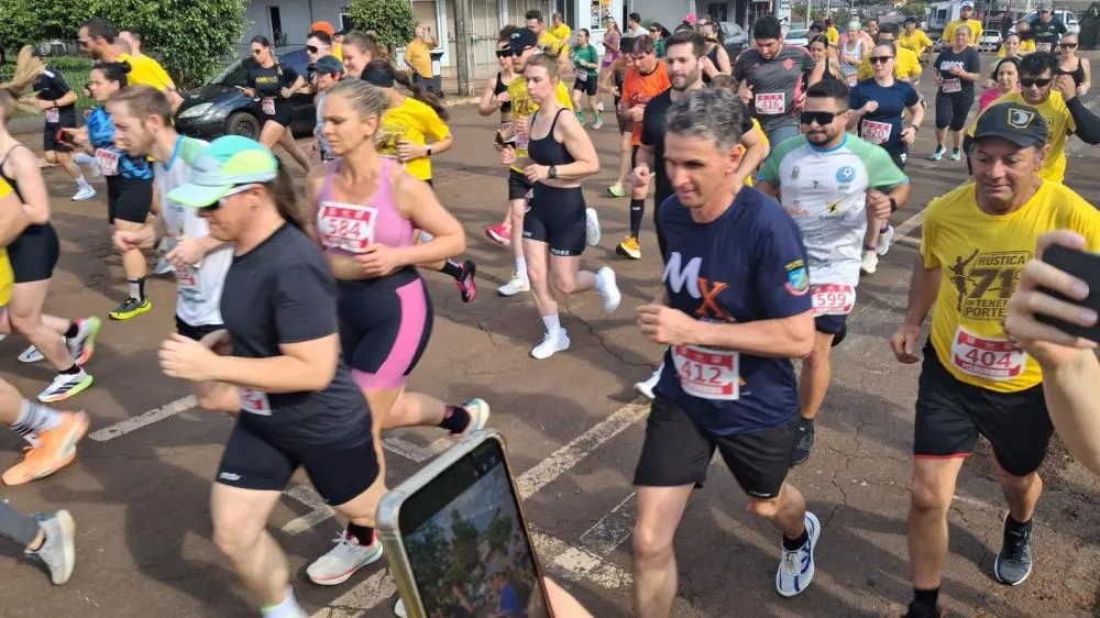 Rústica dos 71 anos reúne 550 atletas e transforma ruas de Tenente Portela em festa do esporte