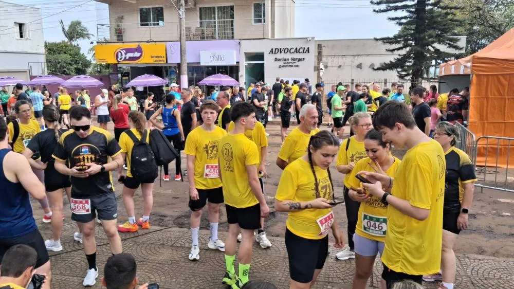 Rústica dos 71 anos reúne 550 atletas e transforma ruas de Tenente Portela em festa do esporte