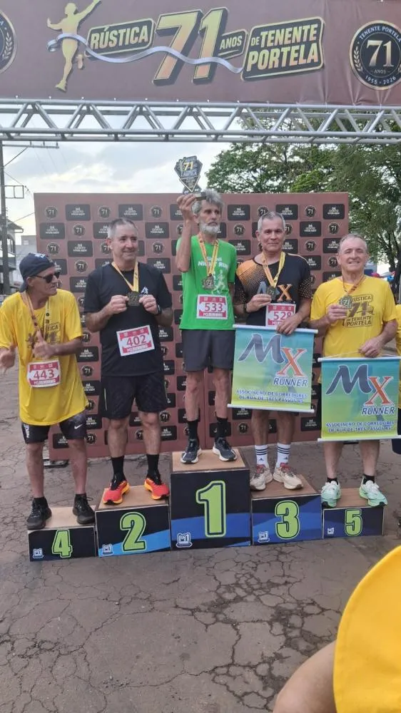 Rústica dos 71 anos reúne 550 atletas e transforma ruas de Tenente Portela em festa do esporte