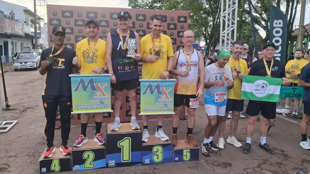 Rústica dos 71 anos reúne 550 atletas e transforma ruas de Tenente Portela em festa do esporte