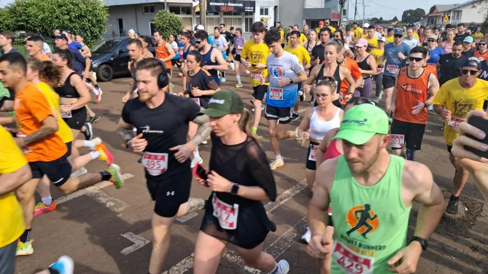Rústica dos 71 anos reúne 550 atletas e transforma ruas de Tenente Portela em festa do esporte