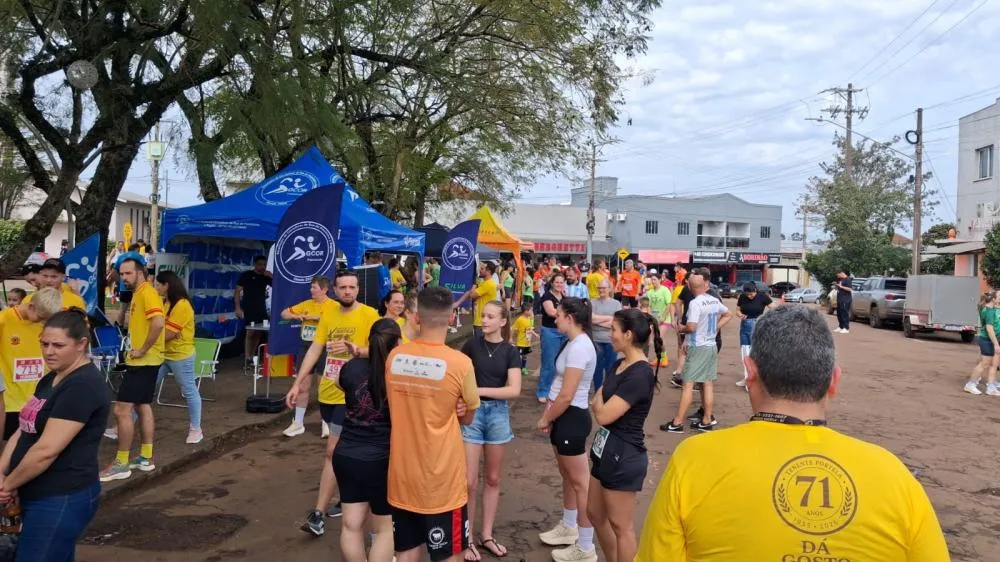 Rústica dos 71 anos reúne 550 atletas e transforma ruas de Tenente Portela em festa do esporte