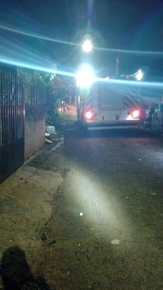Incêndio destrói residência durante a madrugada em Barra do Guarita
