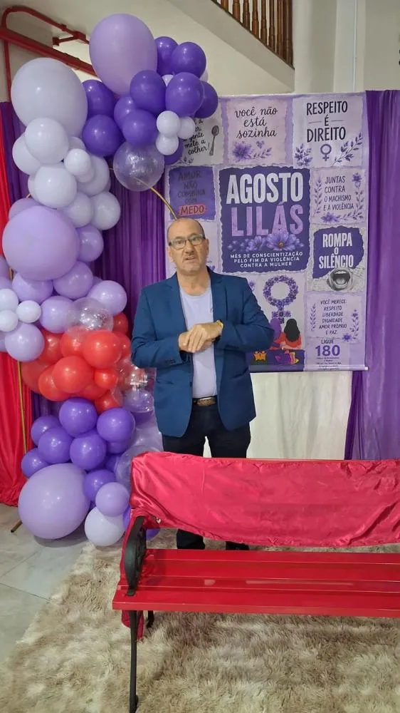 Banco Vermelho é inaugurado em Tenente Portela como símbolo de enfrentamento à violência contra a mulher