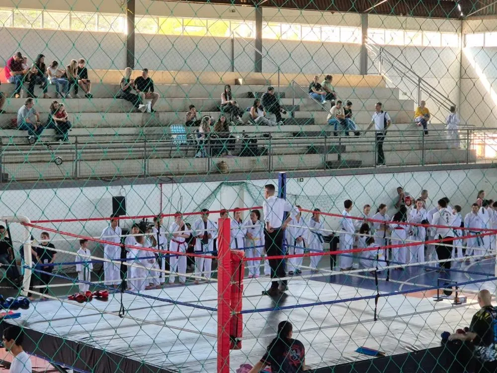 Atletas de Barra do Guarita conquistam 15 medalhas na 2ª Copa Noroeste de Taekwondo