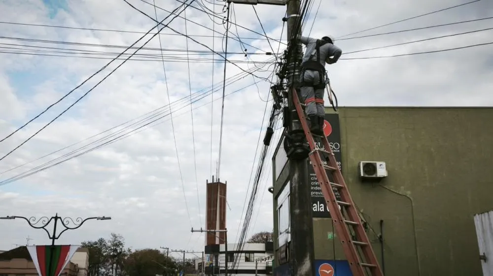 Operação Poste Limpo avança pela área central de Tenente Portela