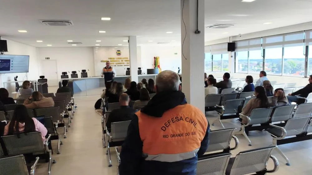 Amuceleiro promove encontro histórico para apresentar Plano de Contingência Escolar na Região Celeiro