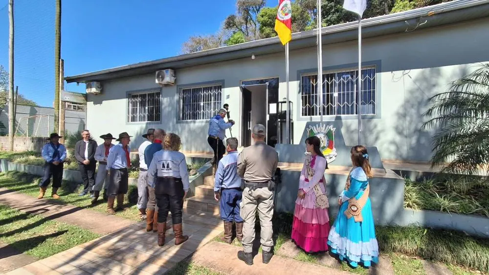 Chama Crioula chega a Tenente Portela após mais de 500 quilômetros a cavalo