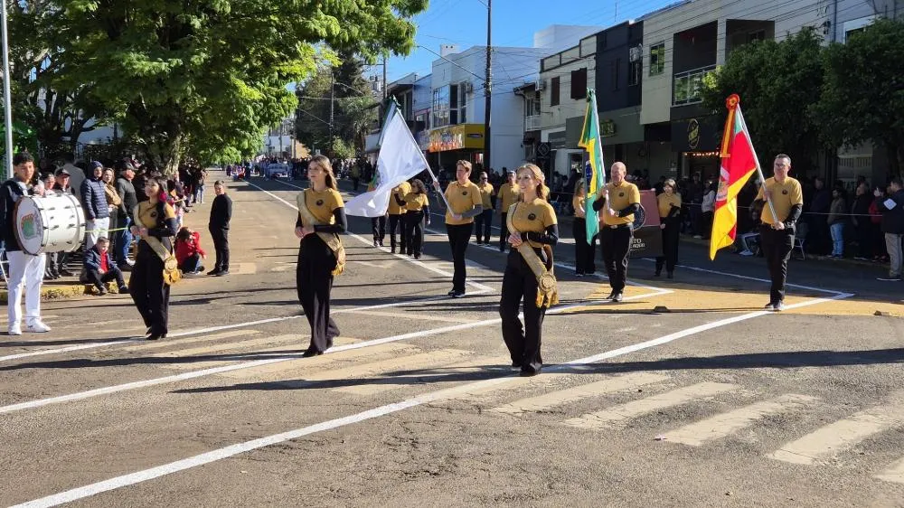 Tenente Portela celebra a Independência do Brasil com desfile cívico