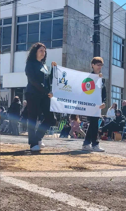 Tenente Portela celebra a Independência do Brasil com desfile cívico