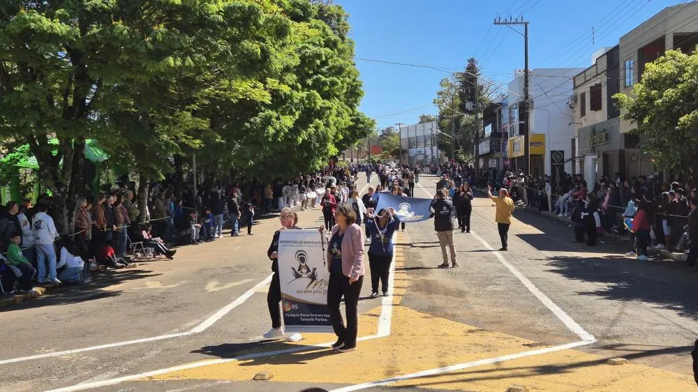 Tenente Portela celebra a Independência do Brasil com desfile cívico
