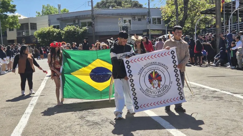 Tenente Portela celebra a Independência do Brasil com desfile cívico