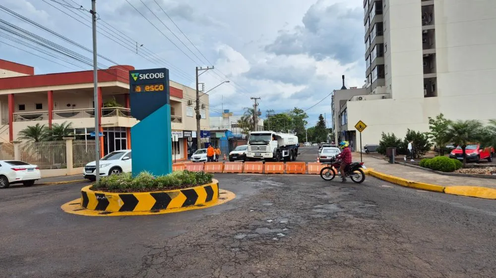 Vias centrais são interditadas para início do recapeamento em Tenente Portela