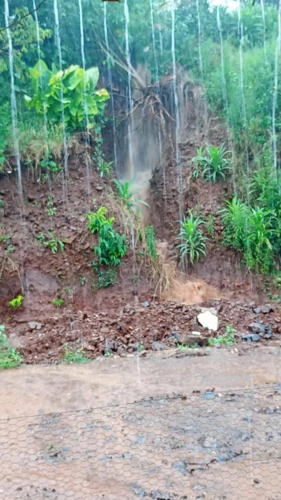 Moradores do Bairro Esperança cobram solução para problemas de drenagem em Miraguaí
