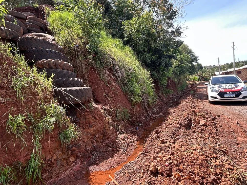 Moradores do Bairro Esperança cobram solução para problemas de drenagem em Miraguaí