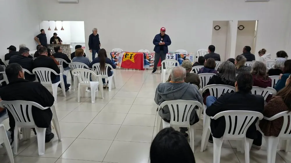 Grupo Reação Democrática reúne lideranças para discutir eleições de 2026