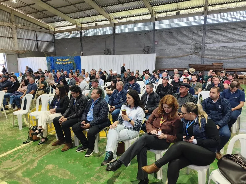 Seminário regional reúne produtores para discutir cadeia produtiva da tilápia em Tenente Portela