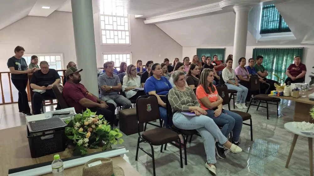 Óleo de cozinha usado pode gerar recursos para entidades de Tenente Portela