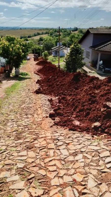 Obras avançam para pavimentação asfáltica no Bairro Braga, em Miraguaí