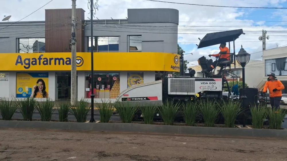 Recapeamento avança no centro de Tenente Portela e praças passarão por reformas