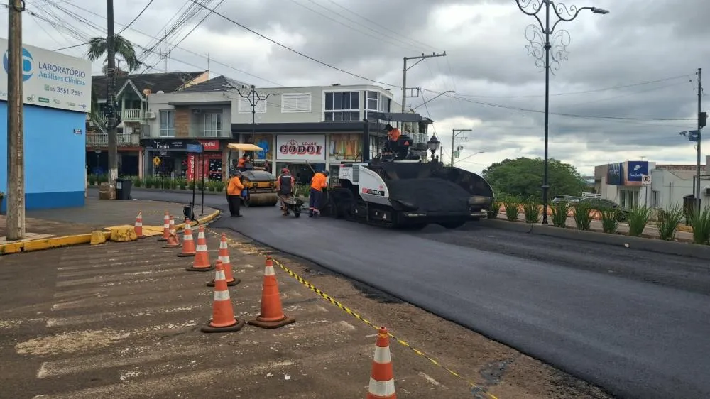 Recapeamento avança no centro de Tenente Portela e praças passarão por reformas