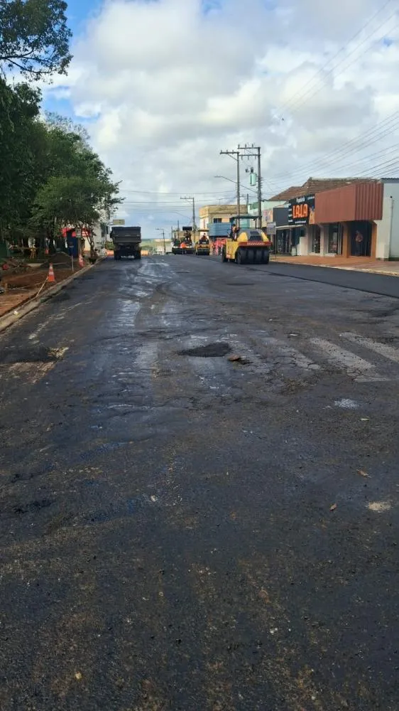 Recapeamento avança no centro de Tenente Portela e praças passarão por reformas