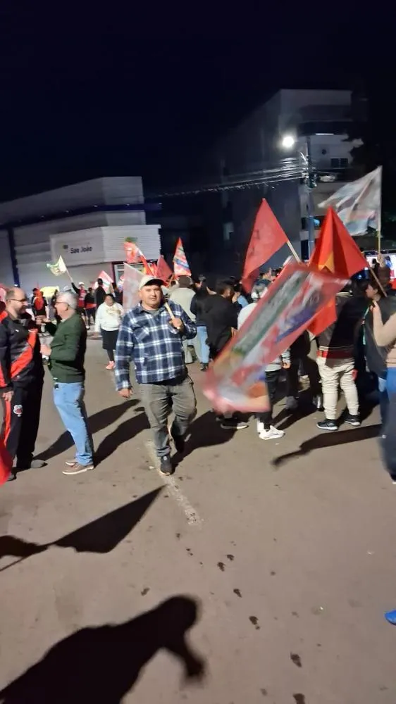Vitória de Lula mobiliza militância do PT e reúne apoiadores em Tenente Portela