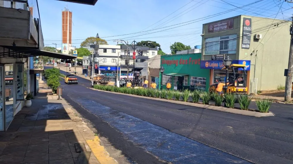 Recapeamento no centro de Tenente Portela entra na etapa final da primeira fase
