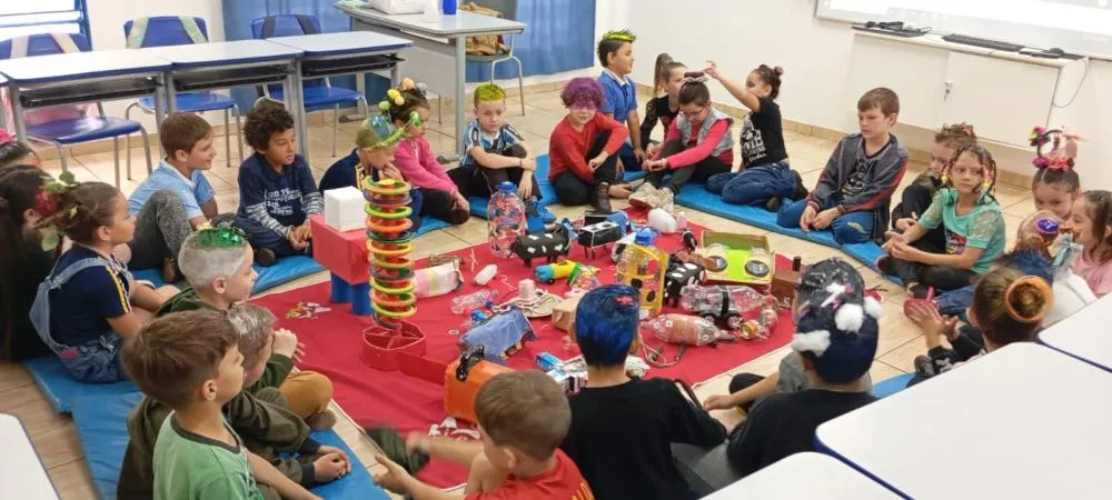 Atividades de conscientização ambiental e incentivo à leitura são realizadas pelas turmas do 1º Ano da EMEF Salto Grande 