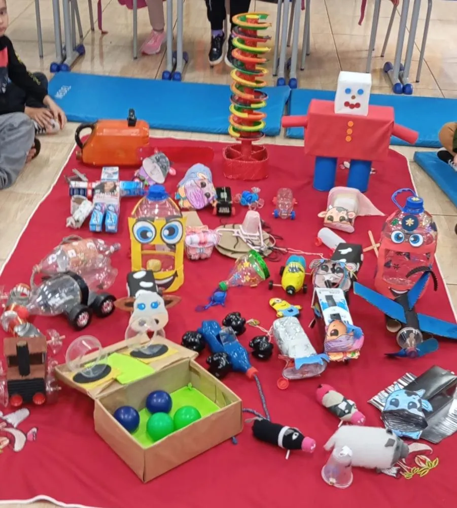 Atividades de conscientização ambiental e incentivo à leitura são realizadas pelas turmas do 1º Ano da EMEF Salto Grande 