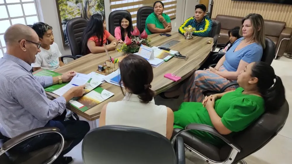 Escolas indígenas recebem equipamentos através de parceria entre o Estado e o Município
