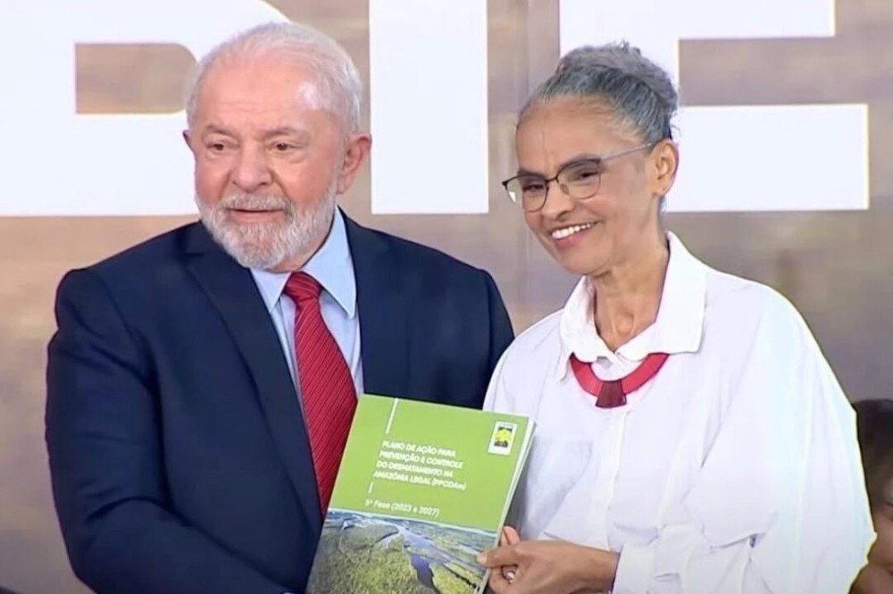 Lula e Marina durante cerimônia de lançamento do novo PPCDAM. Foto: Reprodução: TV Brasil
