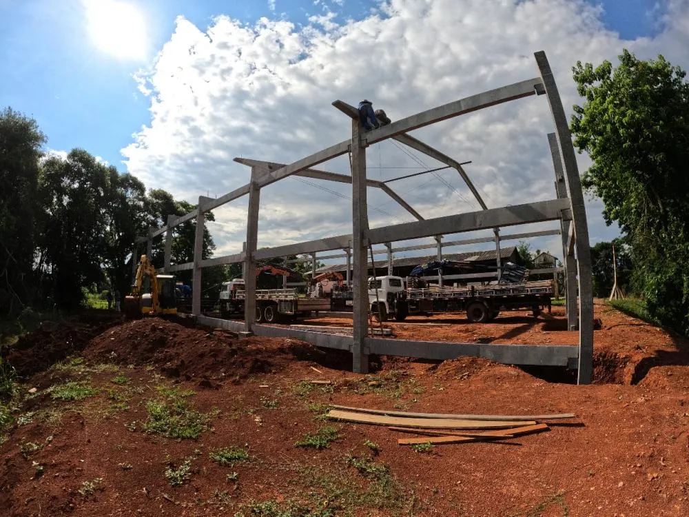  Prefeito Rosemar Sala acompanha o andamento das obras do Ginásio Esportivo em Alto Alegre